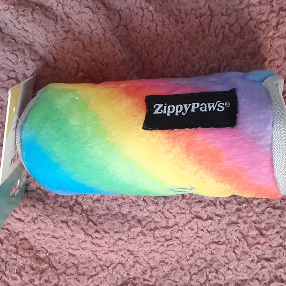 Brand New Zippy Paws Squeaky Dog Toy - Picture 2 of 2
